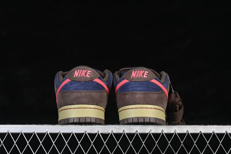All Categories Nk SB Dunk Series Nk SB Dunk Low Low-top sneakers Nike SB Dunk Low "Baroque Brown Adobe" Retro American style low-top casual sneakers HQ1625-200